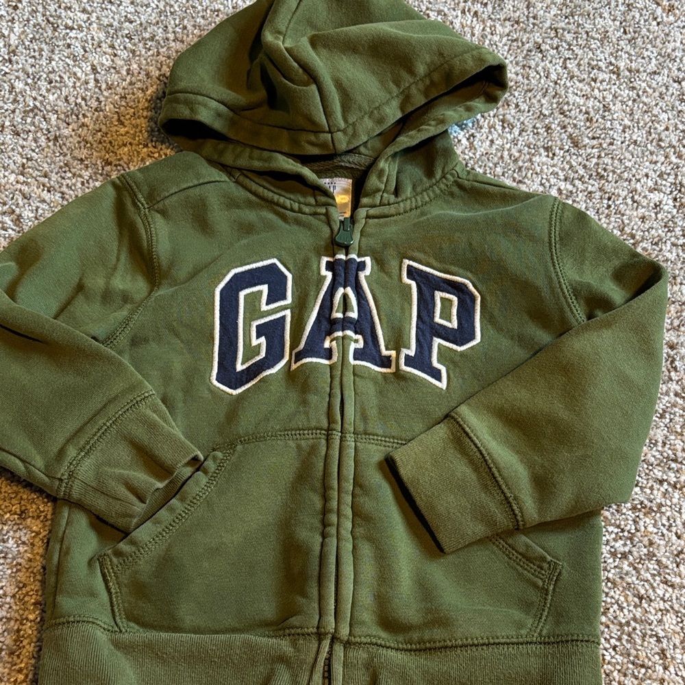 3T Gap zip up hoodie